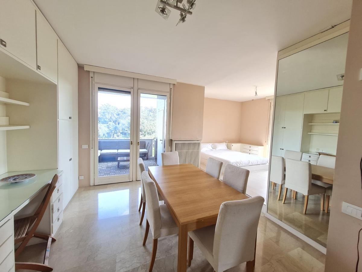 Ottoboni Charme Apartment With Terrace Milaan Buitenkant foto